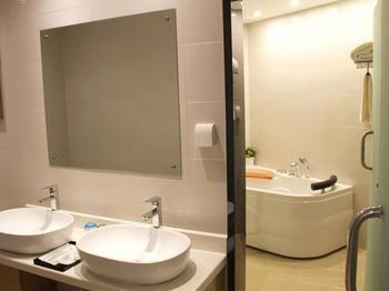 Lisa Hotel Chaoyang  Bagian luar foto